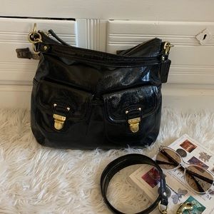 COACH DAISY LIQUID GLOSS POCKET HOBO/ SWING BAG